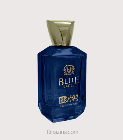 عطر بلو إيغل من هيفن سنتس هو عطر خشبي عطري مصمم للرجال، يجمع بين الانتعاش والعمق بتركيبة فريدة. حيث يبدأ العطر بمزيج منعش من الجريب فروت، الليمون، النعناع، والفلفل الوردي، يتبعه قلب دافئ يحتوي على الزنجبيل، جوزة الطيب، الياسمين، وIso E Super . ويختتم العطر بأساس غني من البخور، الفيتيفر، الأرز، خشب الصندل، الباتشولي، اللابدانوم، والمسك الأبيض، مما يضمن رائحة تدوم طويلًا وتترك انطباعًا قويًا.